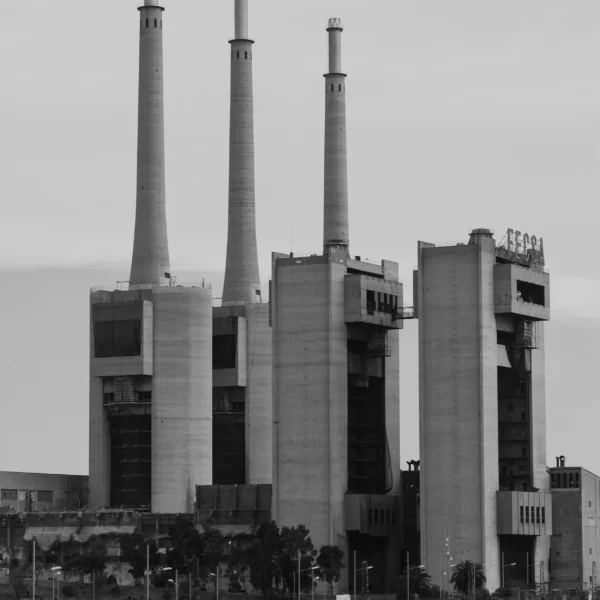 Chimneys closed power thermal station barcelona spain 600x600